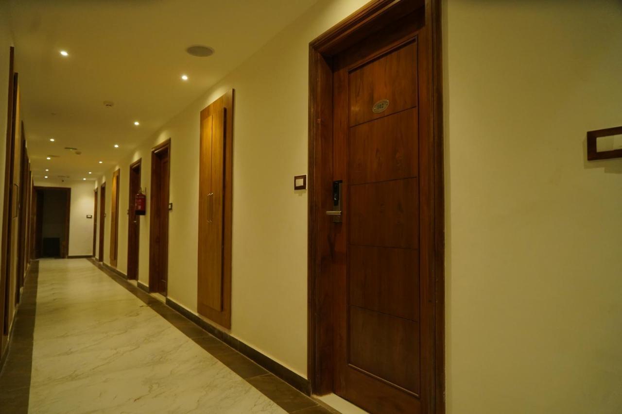 Hotel Shanti Sagar Kharar Exterior photo