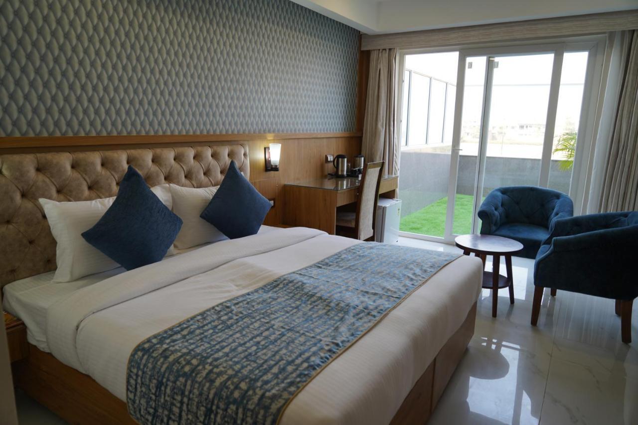 Hotel Shanti Sagar Kharar Exterior photo